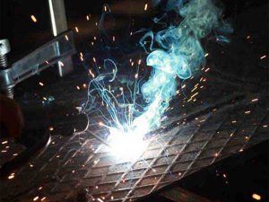 جوشکاری چیست و چه کاربردی دارد؟