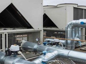 چیلر تبرید تراکمی چیست و چه کاربردی دارد؟